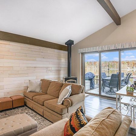 Quiet And Cozy Lakefront Home Near Mt Boyne Gaylord Exteriér fotografie