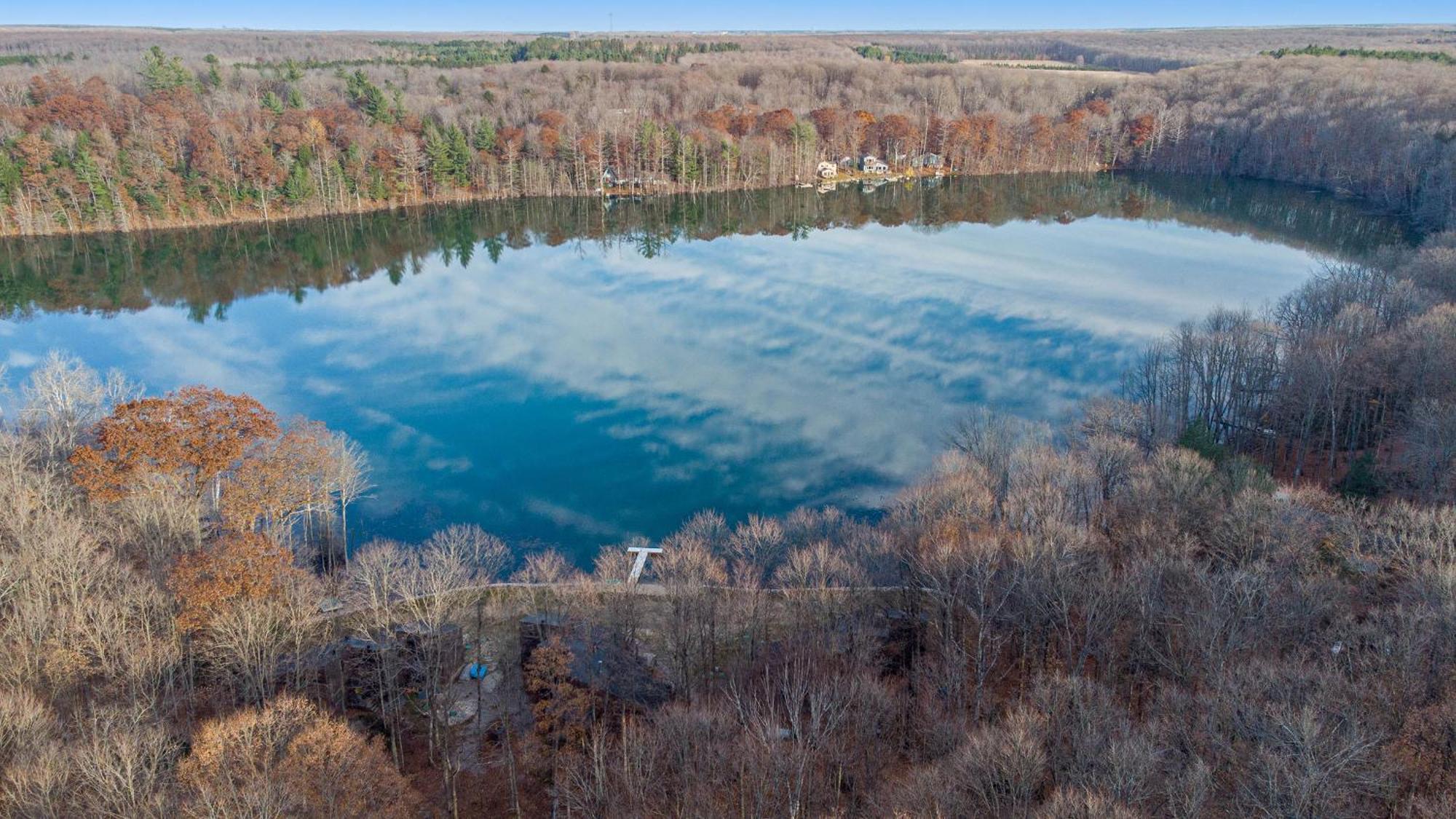 Quiet And Cozy Lakefront Home Near Mt Boyne Gaylord Exteriér fotografie